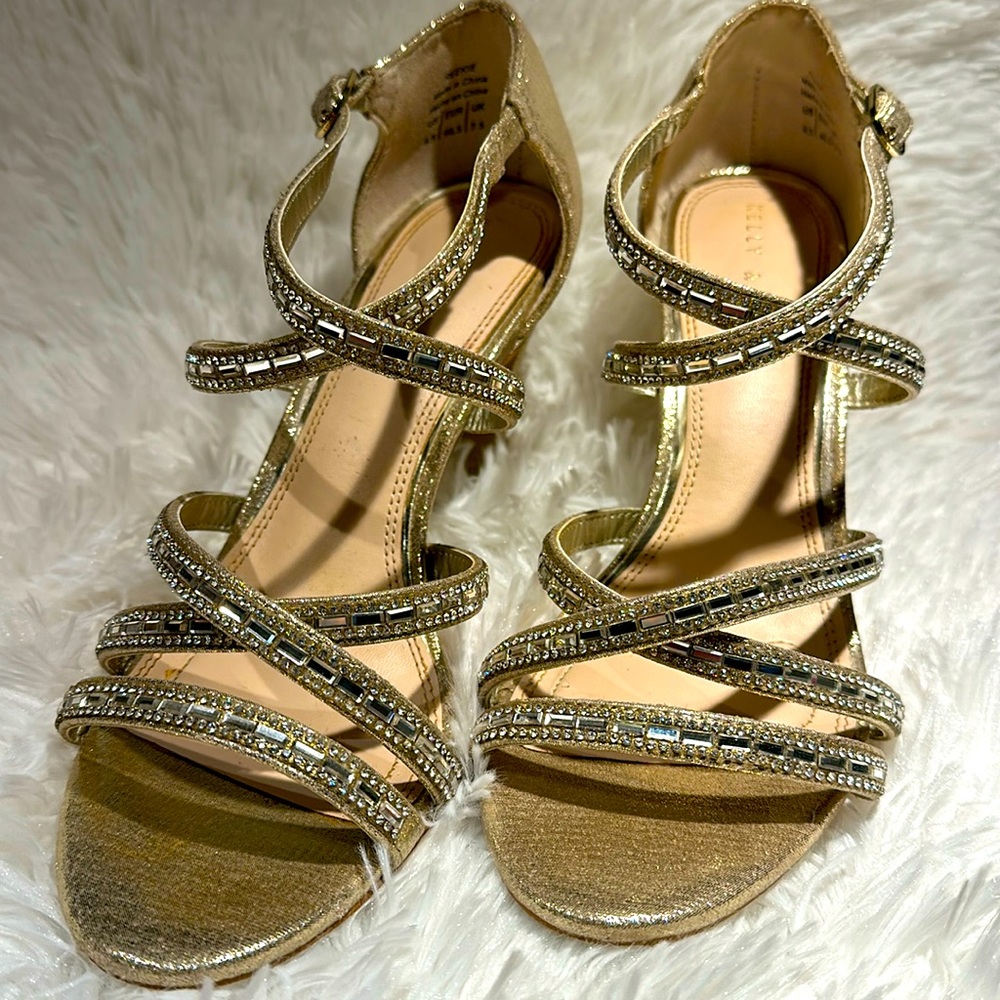 Kelly & Katie Gold Rhinestone shoes REEKIE 9.5